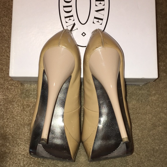 Steve Madden Caryssa Tan Blush Patent Pumps - Picture 5 of 6
